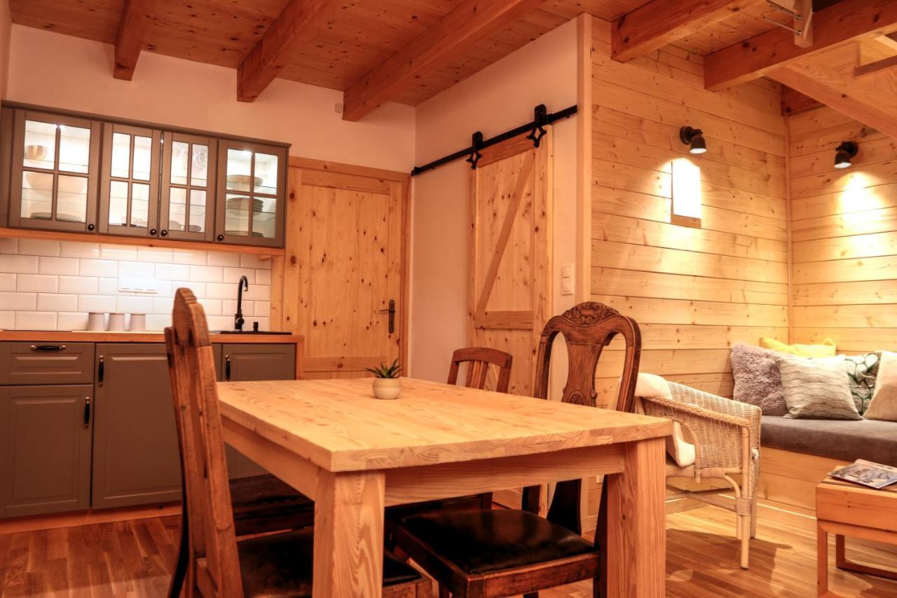 Zielone Okiennice Apartment Lasowka